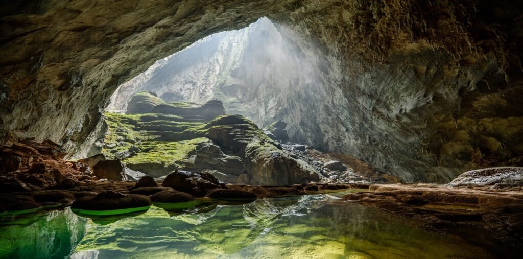 hang-son-doong, the Mountain River Cave
