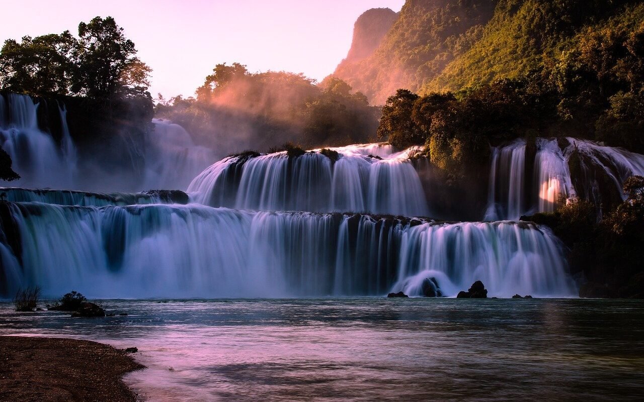 Ban Gioc Waterfall, Vietnam